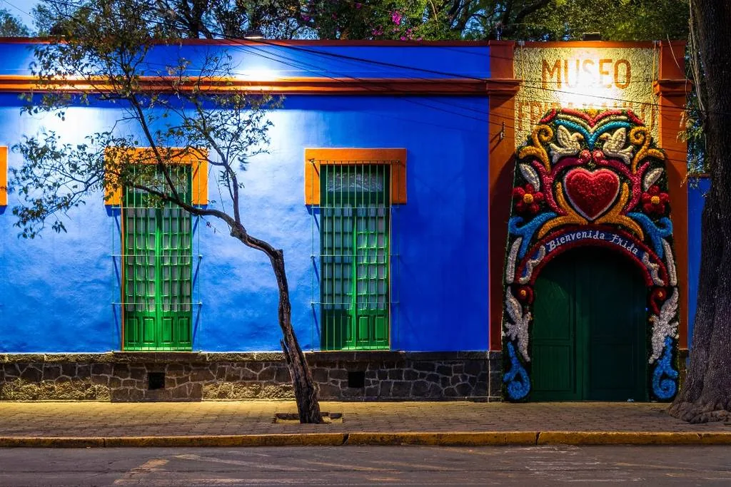 Fachada azul del Museo Frida Kahlo (Casa Azul), Coyoacán